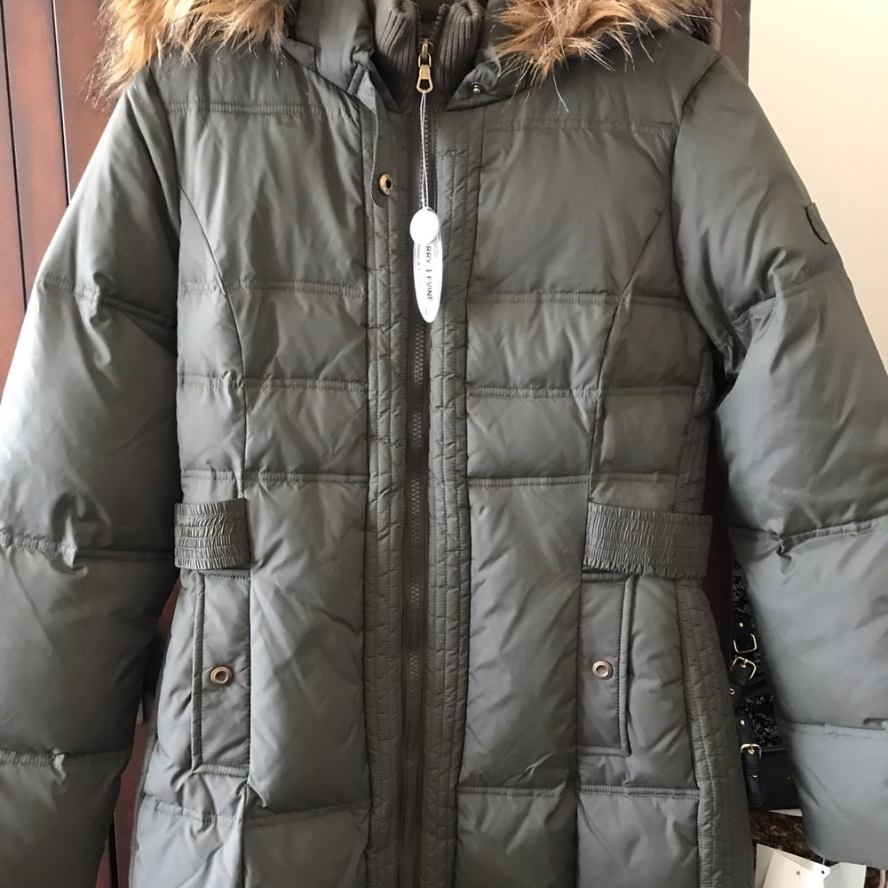 LARRY LEVINE  Mid-Length Down Coat with Hood